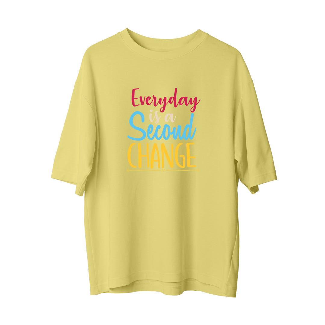 Change - Oversize T-Shirt